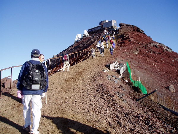 富士山で登山するなら服装は大事！